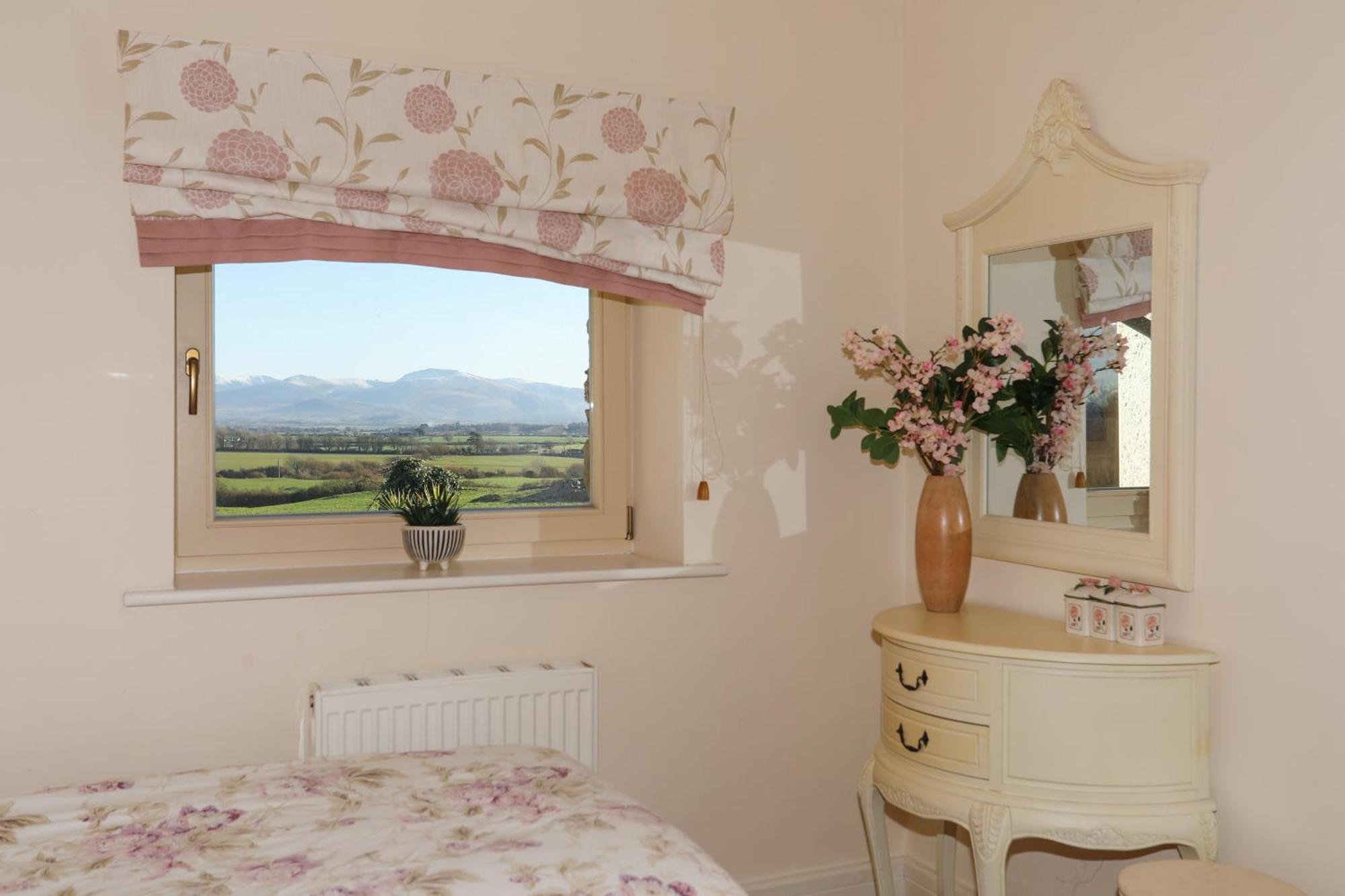 Вилла Cosy Barn Dwyran Экстерьер фото