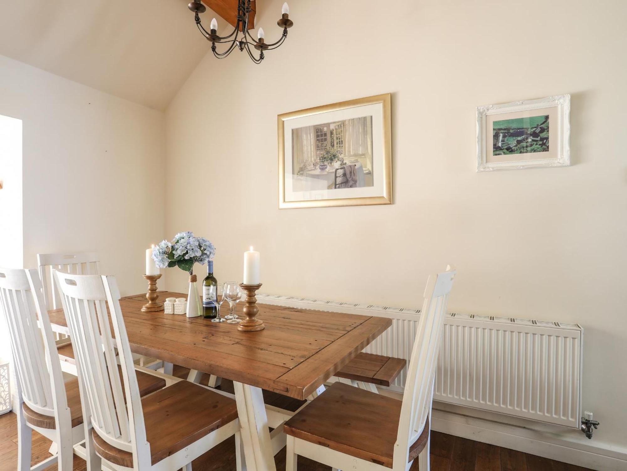 Вилла Cosy Barn Dwyran Экстерьер фото