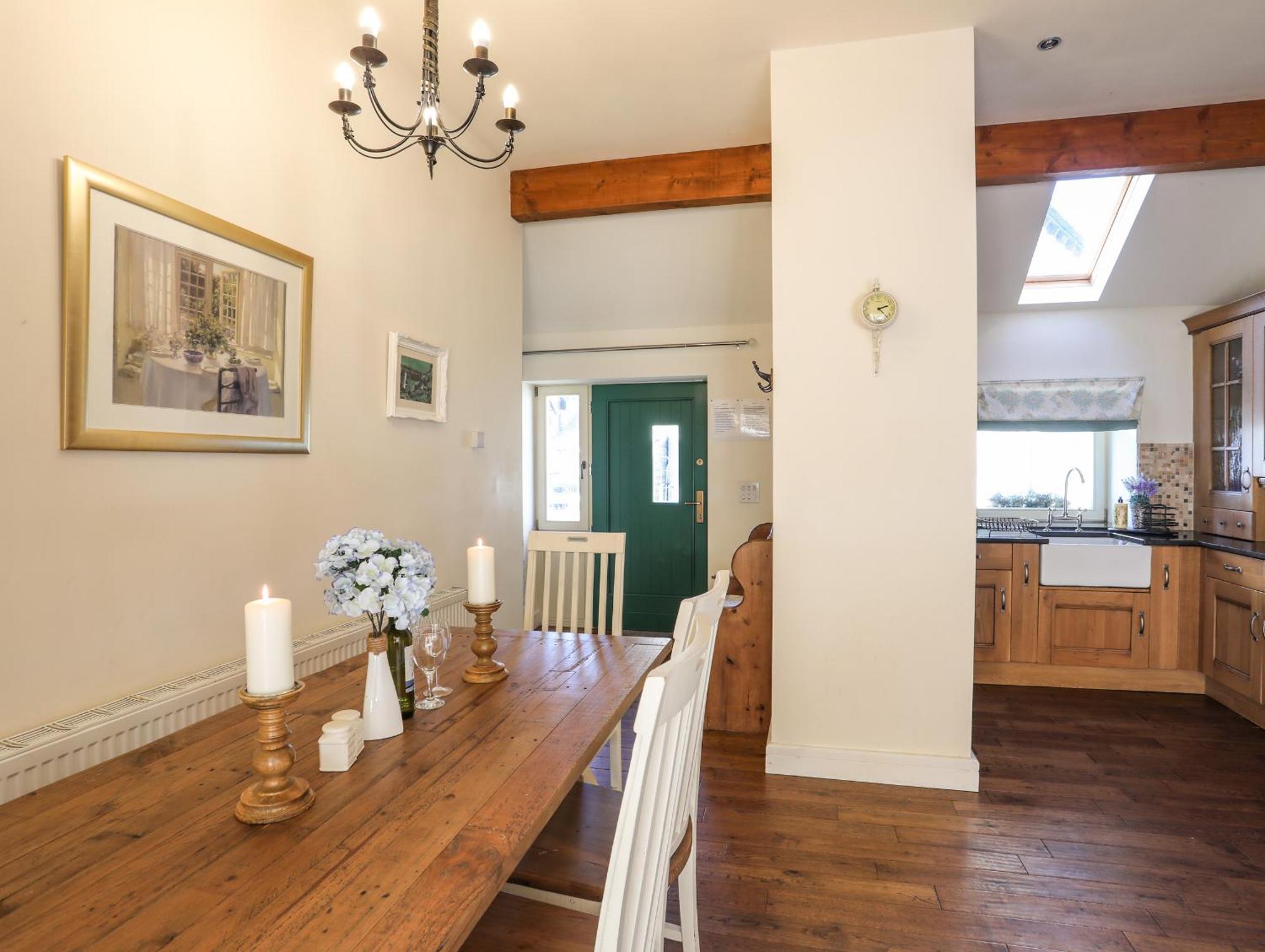 Вилла Cosy Barn Dwyran Экстерьер фото